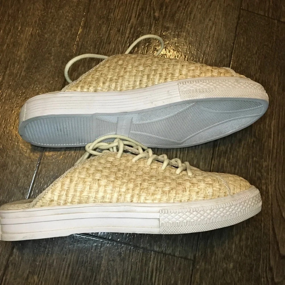 NWT Band Of Gypsies Coast Vegan Slip On Lace Up Mules Size 8 - Picture 9 of 10